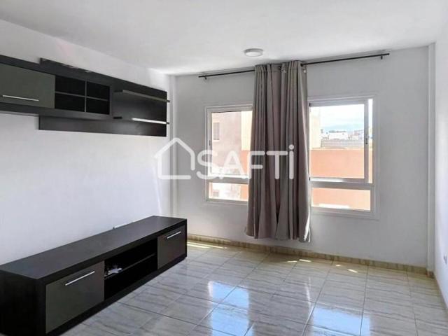Piso en venta en Santa Lucía de Tirajana photo 0