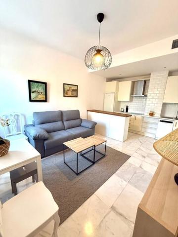 Apartamento en venta en Sevilla, Alcalde L. Uruñuela - Palacio de Congresos photo 0