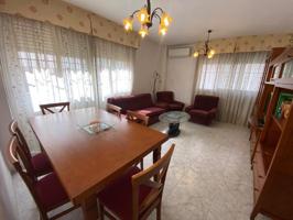 Piso en venta en Almería, Los angeles photo 0