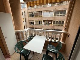 Apartamento en venta en Torrevieja, Playa del cura photo 0
