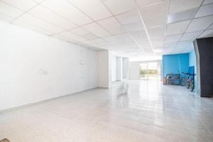 Local comercial en venta en Manacor, Porto Cristo photo 0