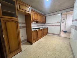 Piso en venta en Almería, Barrio san luis photo 0