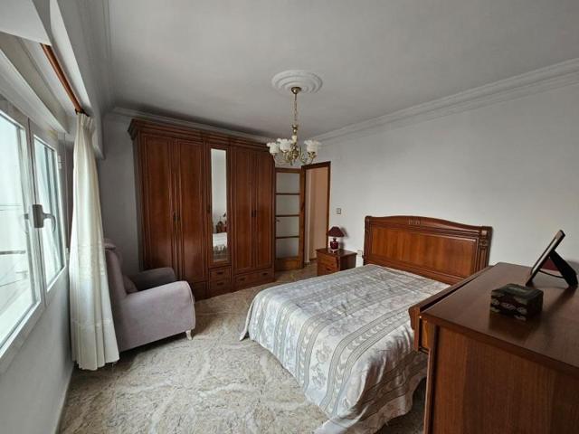 Piso en venta en Xirivella, Xirivella photo 0