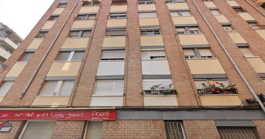 Piso en venta en Terrassa, Terrassa photo 0