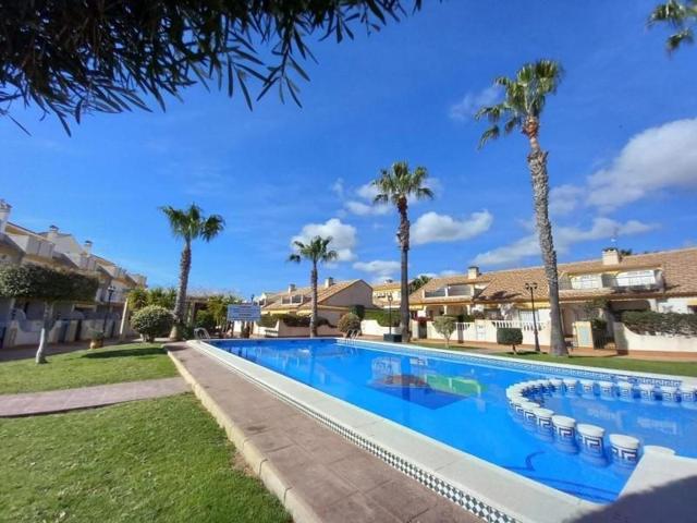 Duplex en venta en Orihuela Costa, Cabo Roig photo 0
