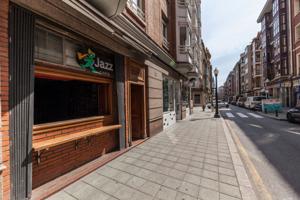 Local comercial en venta en Gijón, Gijón photo 0