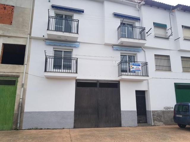 Adosada en venta en Barrado, CALLE REAL photo 0