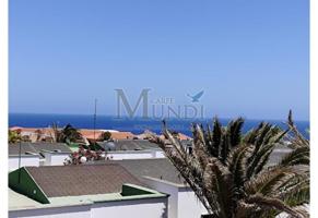 Casa con terreno en venta en Antigua photo 0