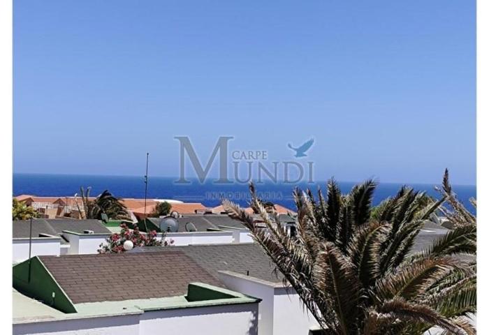 Casa con terreno en venta en Antigua photo 0