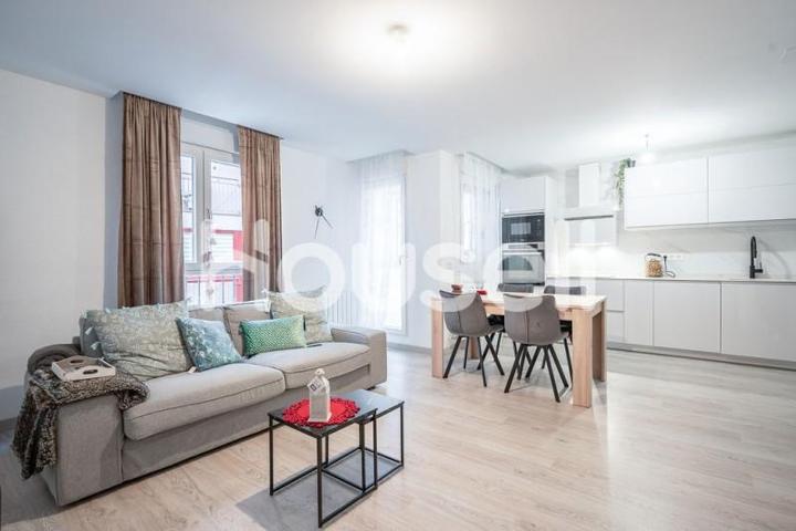 Piso en venta en Guadix photo 0