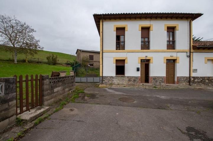 Casa en venta en Villaviciosa, Villaviciosa photo 0