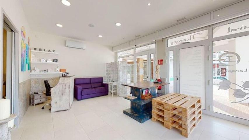 Local comercial en venta en Castelló d'Empúries photo 0