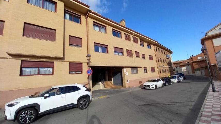 Piso en venta en La Muela, La Muela photo 0