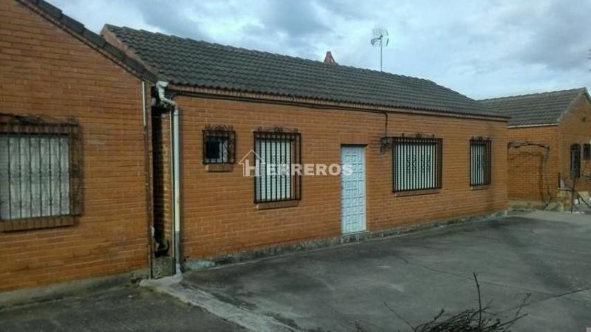 Chalet en venta en Villamediana de Iregua, Villamediana De Iregua photo 0