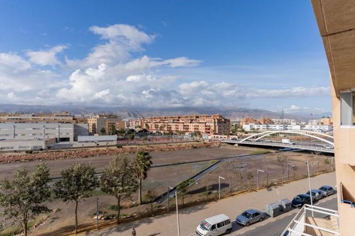 Piso en venta en Roquetas de Mar, Centro photo 0