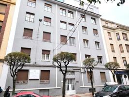 Piso en venta en León, Centro photo 0