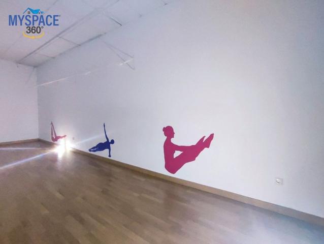 Local comercial en venta en Ávila, Hervencias photo 0