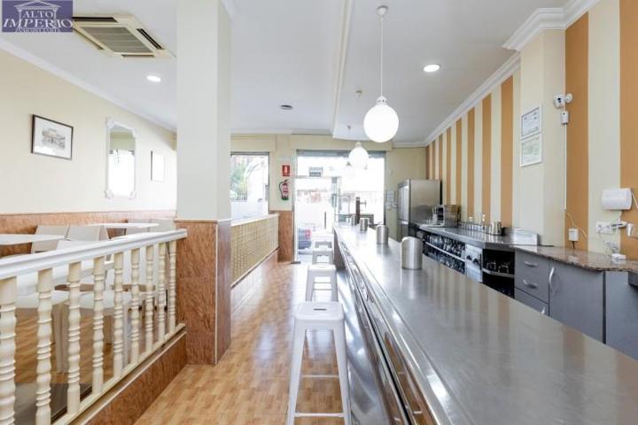 Local comercial en venta en Armilla, Armilla photo 0