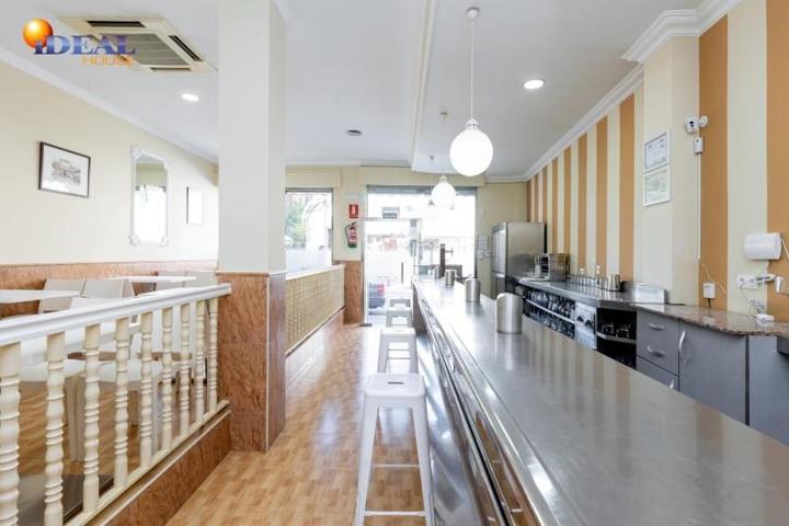 Local comercial en venta en Armilla, Armilla photo 0