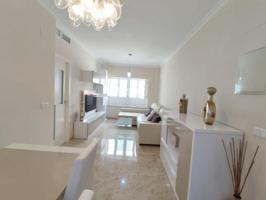 Piso en venta en Gibraleón, Calle Cervantes, 21500 photo 0