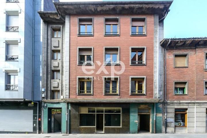 Edificio en venta en San Martín del Rey Aurelio, El entrego photo 0