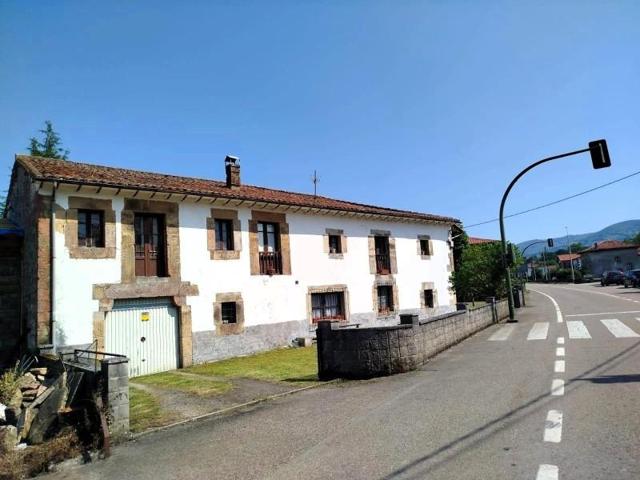 Casa en venta en Villafufre, Vega de Villafufre photo 0