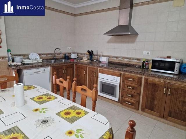 Casa en venta en La Línea de la Concepción, Semicentro photo 0