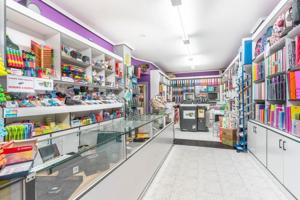 Local comercial en venta en Oviedo, Auditorio-Seminario-Parque de Invierno photo 0