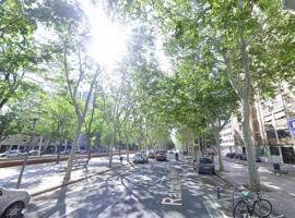 Piso en venta en Barcelona, La Mina photo 0