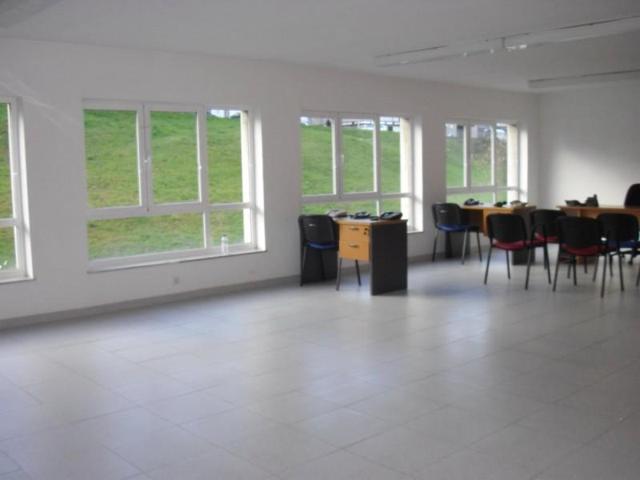 Oficina en venta en Oviedo, Tenderina photo 0