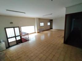 Local comercial en venta en Vigo, Casablanca photo 0