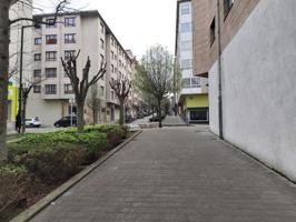 Local comercial en venta en Amés, Milladoiro photo 0