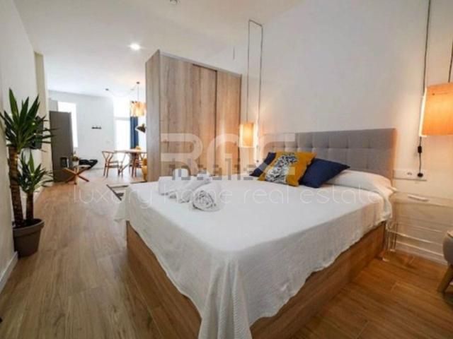 Piso en venta en Valencia, Ciutat Jardí photo 0