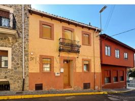 Casa en venta en Boñar photo 0