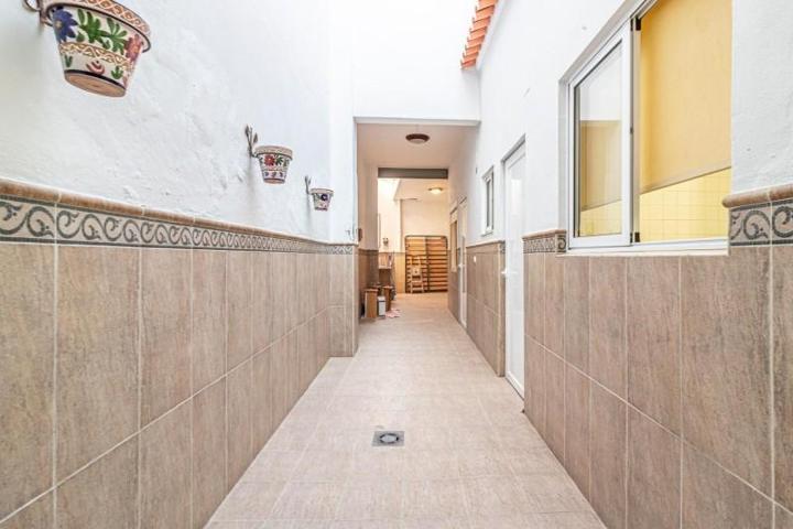 Casa en venta en Guadassuar, Guadassuar photo 0