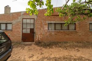 Chalet en venta en Tivissa, Tivissa photo 0