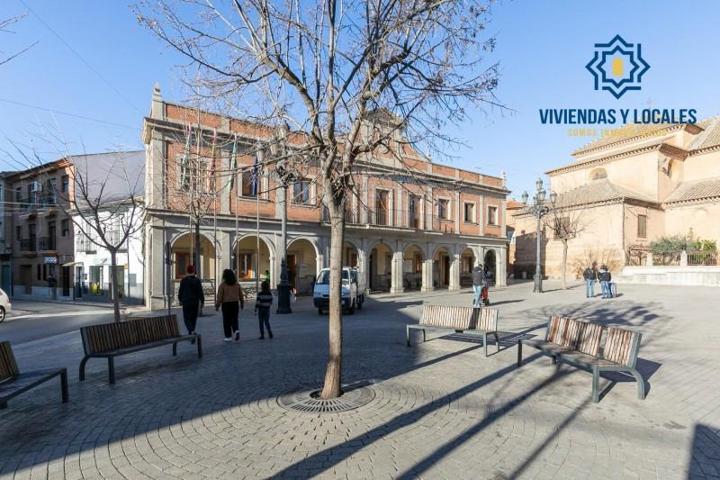 Local comercial en venta en Albolote, Vega de granada zona noroeste photo 0