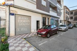 Local comercial en venta en Albolote, Vega de granada zona noroeste photo 0