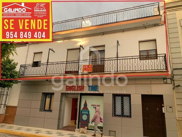 Piso en venta en Paradas photo 0