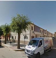 Adosada en venta en Guillena, Andalucia photo 0