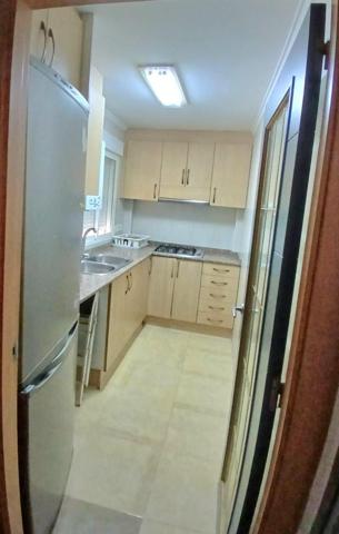 Piso en venta en Valencia, Torrefiel photo 0