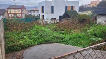 Terreno en venta en Vigo, Lavadores photo 0