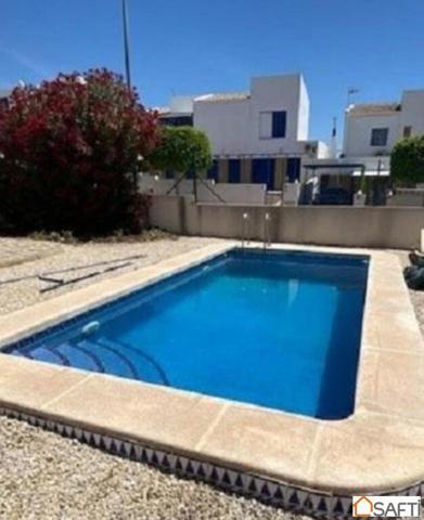 Casa en venta en Fortuna photo 0