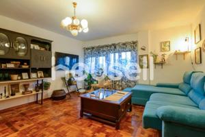 Piso en venta en Oviedo photo 0