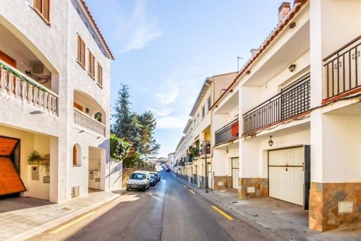 Chalet en venta en Roda de Barà, RODA DE BARA photo 0