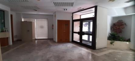 Local comercial en venta en Novelda, CENTRO photo 0