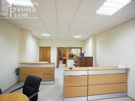 Local comercial en venta en Tomelloso, Calle socuellamos photo 0