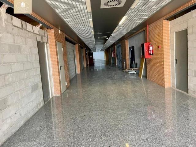 Local comercial en venta en Bormujos, MEGAOCIO photo 0