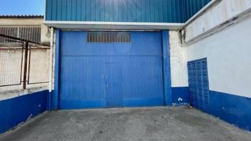 Nave industrial en venta en Motril, A 5 minutos del centro photo 0
