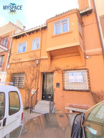 Casa en venta en Las Navas del Marqués, Las Navas del Marqués photo 0